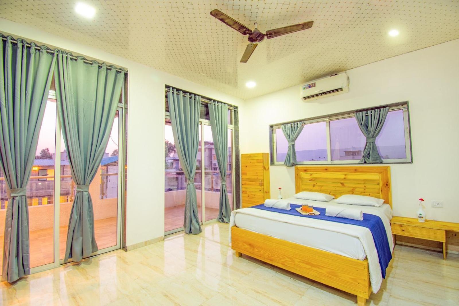 Empyrean Stay Ll 6Bhk Ll Royal Bramha Palace Ll Pvt Pool Ll Lonavala Bagian luar foto