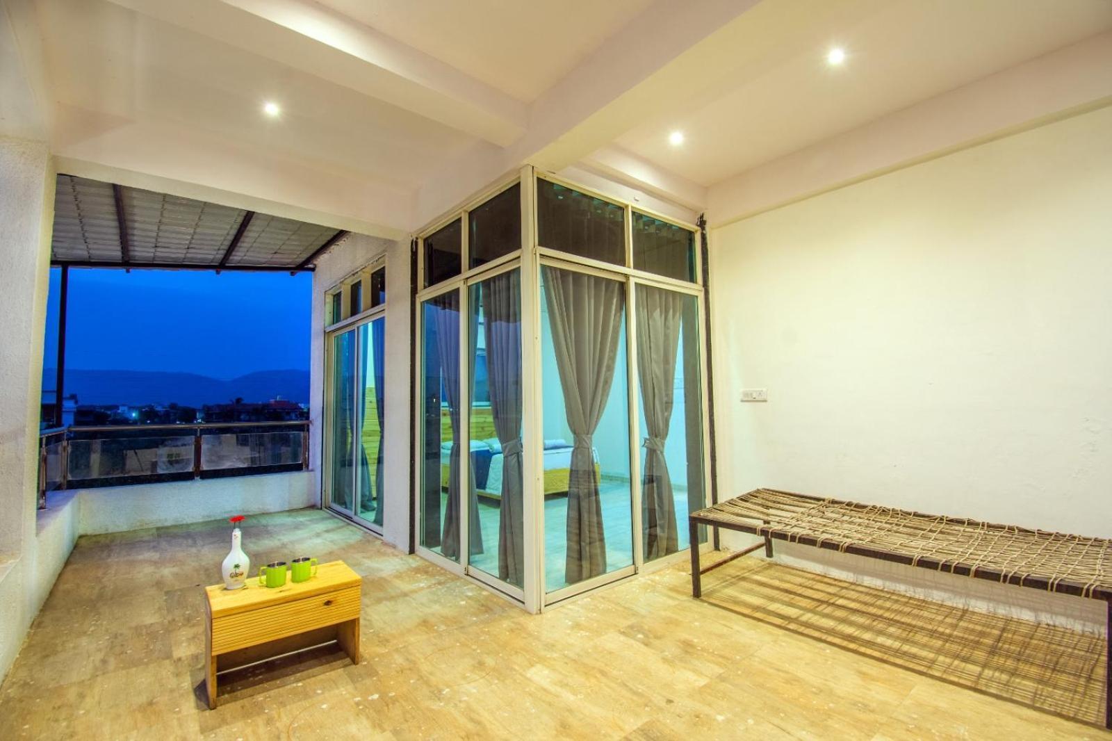 Empyrean Stay Ll 6Bhk Ll Royal Bramha Palace Ll Pvt Pool Ll Lonavala Bagian luar foto